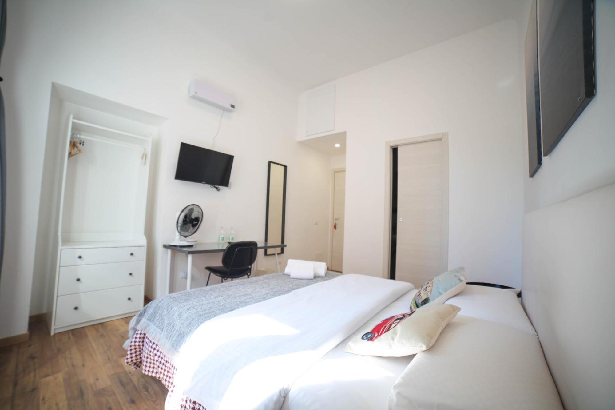 Cosmo Guesthouse ローマ エクステリア 写真