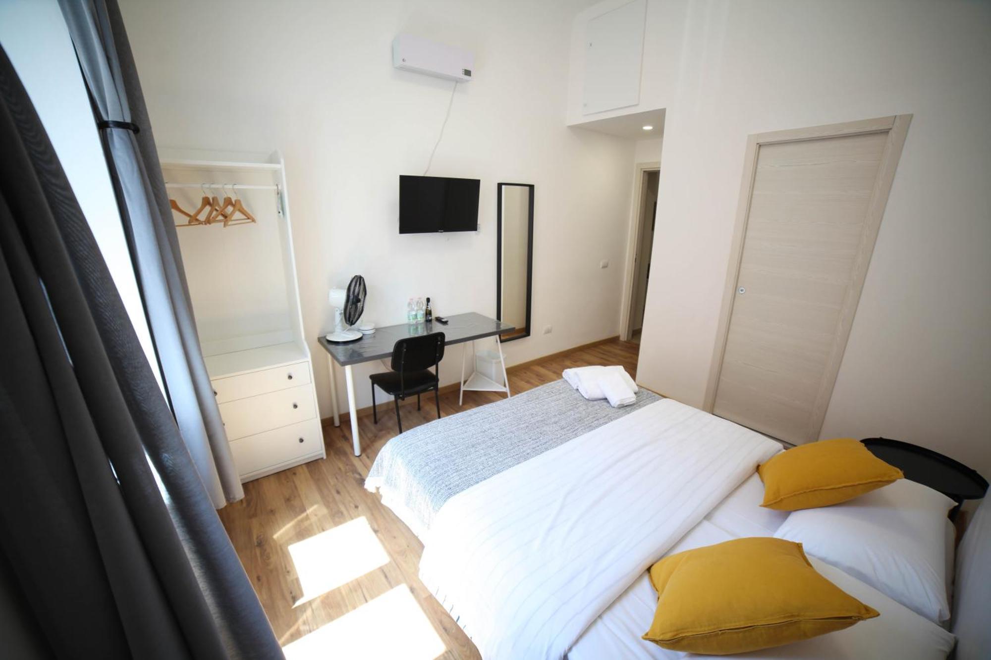Cosmo Guesthouse ローマ エクステリア 写真